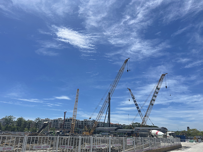 【全球之履】w66利来履带起重机“兄弟团“助建大湾区“一小时交通圈”建设