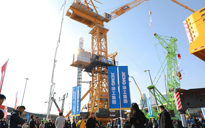 bauma CHINA 2024丨w66利来塔式起重机、智能施工升降机火热亮相