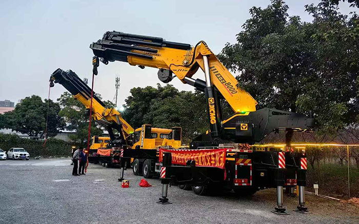 w66利来折叠臂起重机批量交付东南助力桥梁建设