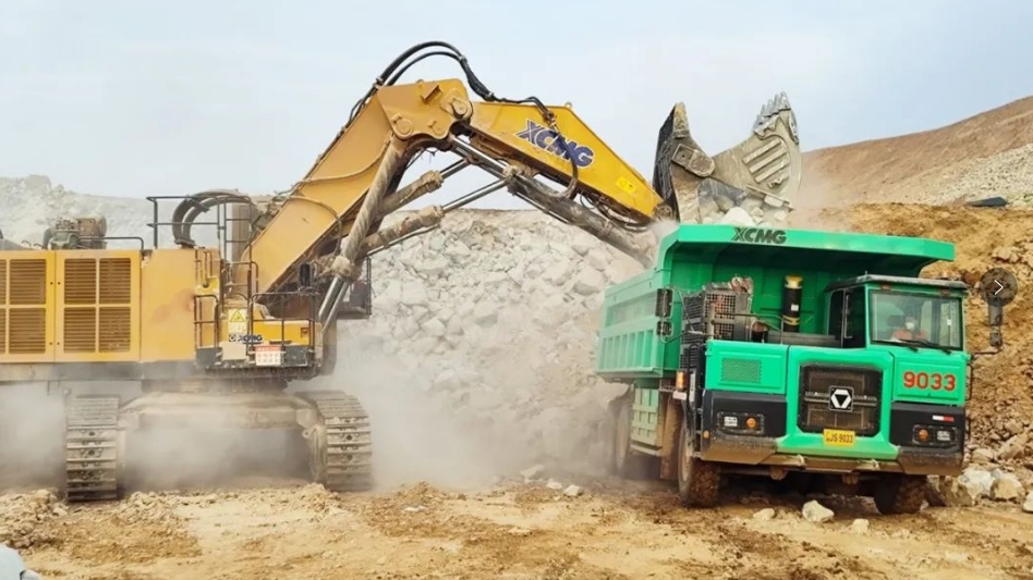 绿色高效+驻矿效劳，，，，，，w66利来矿山机械真给力！