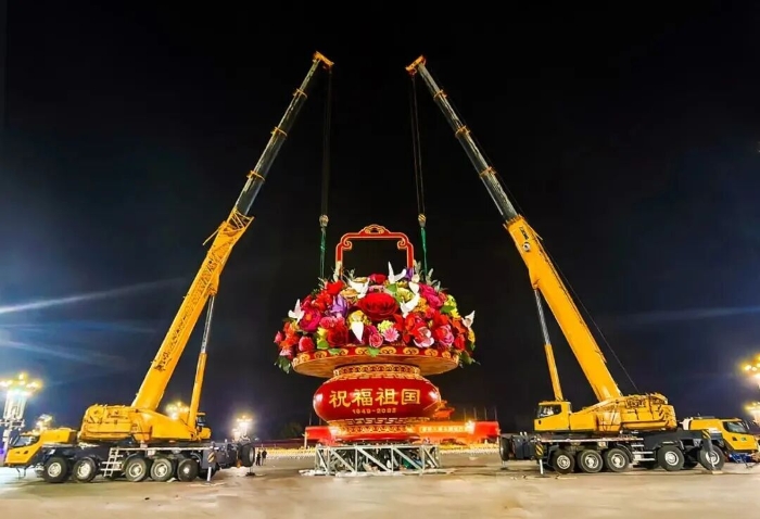 一连15载，，，，，，，w66利来“赴约”天安门，，，，，，，献礼祖国！